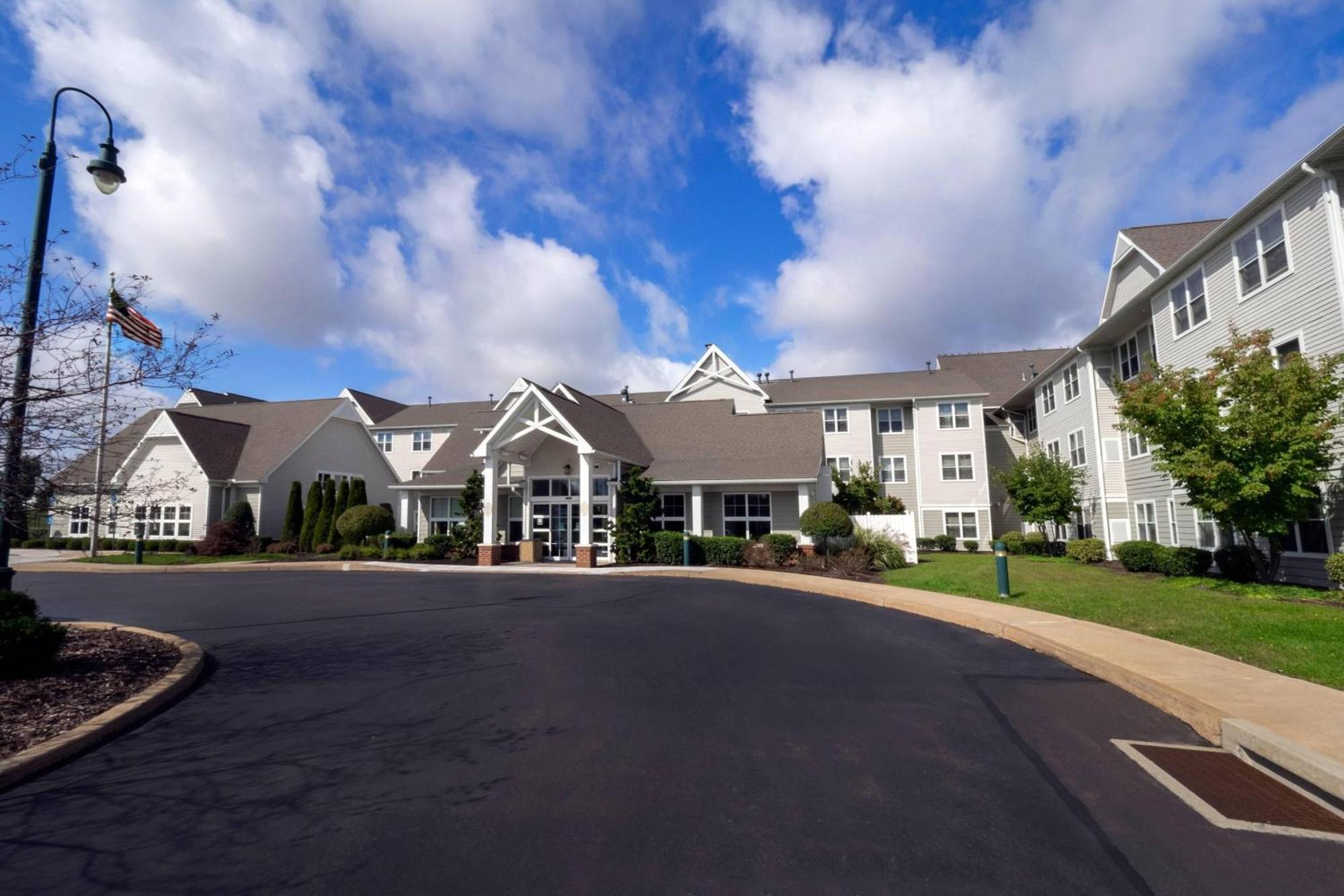 Residence Inn by Marriott Hazleton Esterno foto